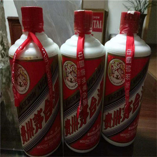 东阿聊城临清回收成箱茅台酒多少钱哪里回收(附近上门回收茅台酒）?